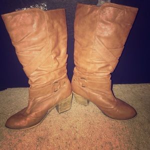 Women’s Tan Boots